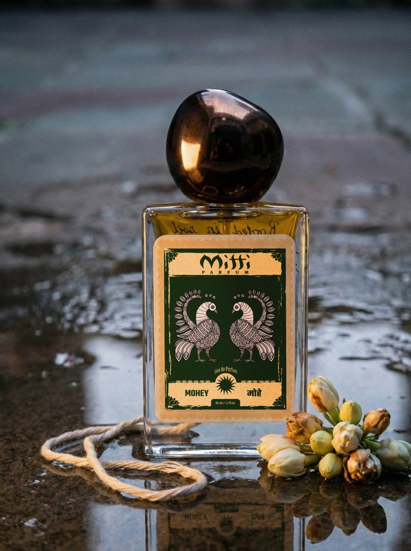 Perfume Notes Explained: Top, Heart & Base Notes (A Perfumer's Guide)